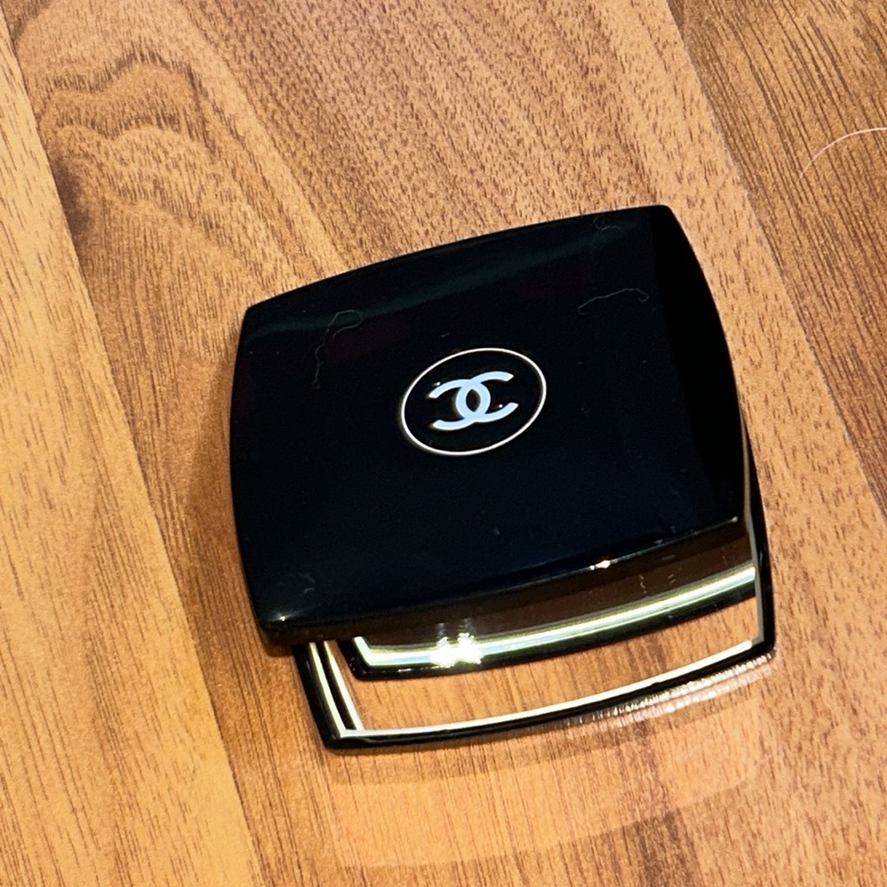 Authentic Chanel Duo Compact Mirror - Picture 2 of 7